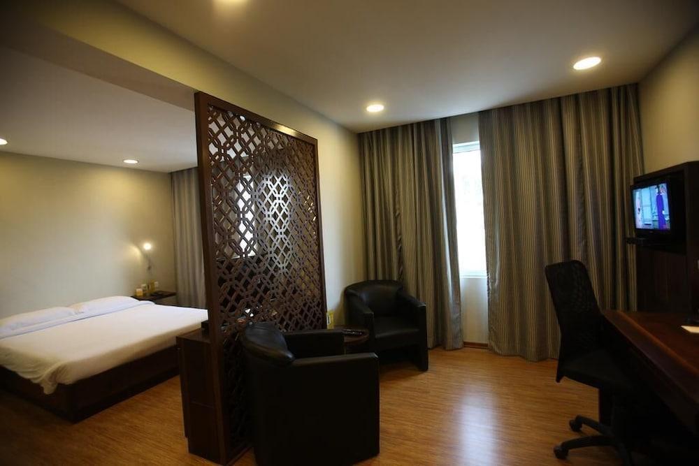 Keys Prima By Lemon Tree Hotels, Pimpri, Pune Екстер'єр фото